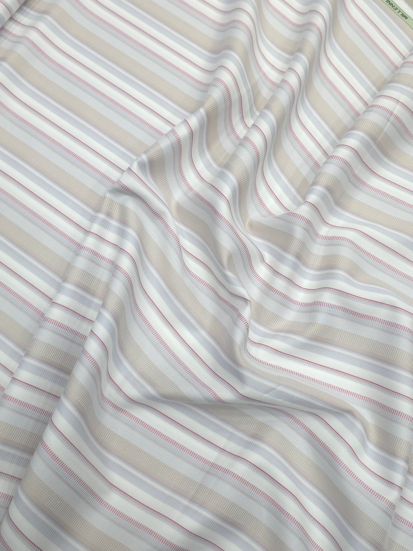 WORLD'S NO.1 BRAND LUTHAI